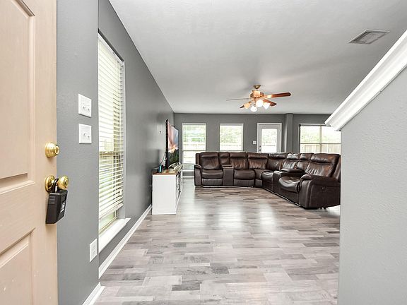 4th image of 9219 Dewberry Blossom Ln