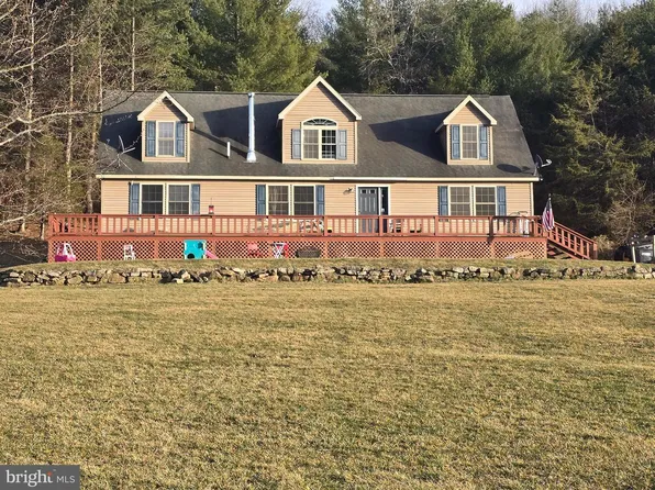 83 May Fly Ln, Sugar Grove, WV 26815
