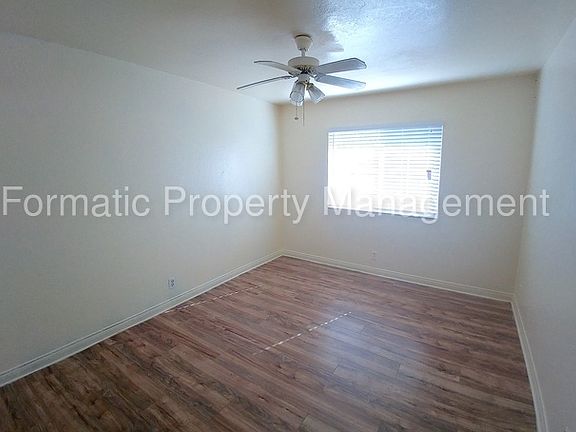 4th image of 1039 Pacific St APT B