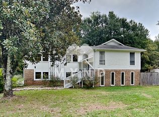 1609 King Charles Ct, Alabaster, AL 35007