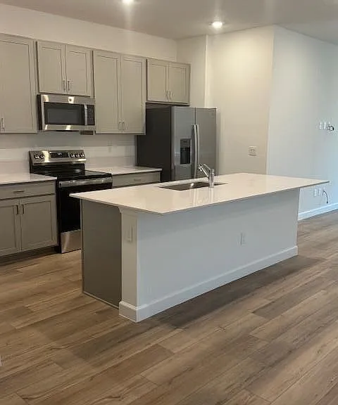 1545 SE Crosswood Way — Photo 2