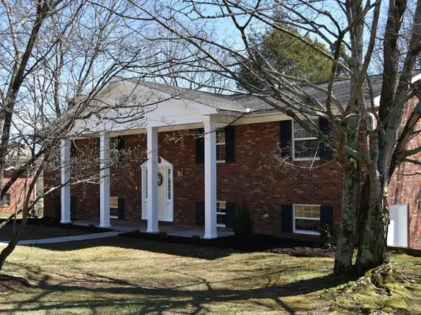 8204 Corteland Dr, Knoxville, TN 37909