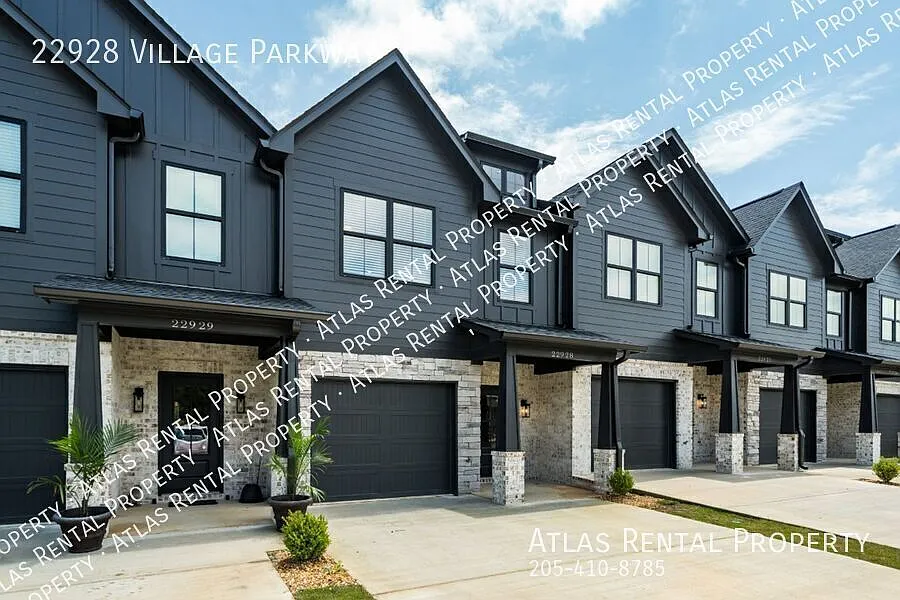 3 bed, 2.5 bath, 1500 sqft, $1,975 — Photo 2