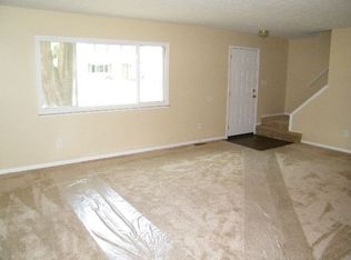 737 E 342nd St, Eastlake, OH 44095