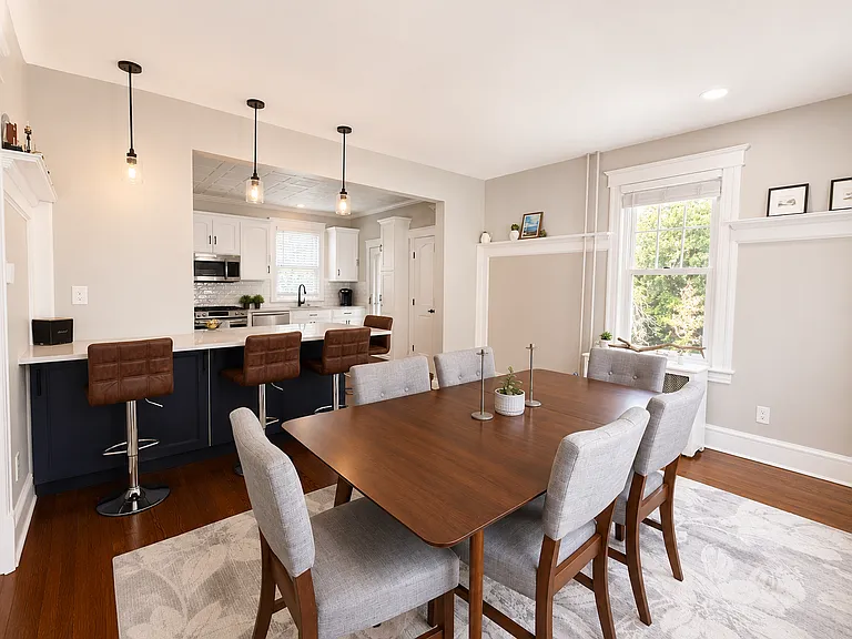 25 E Summit St — Photo 10