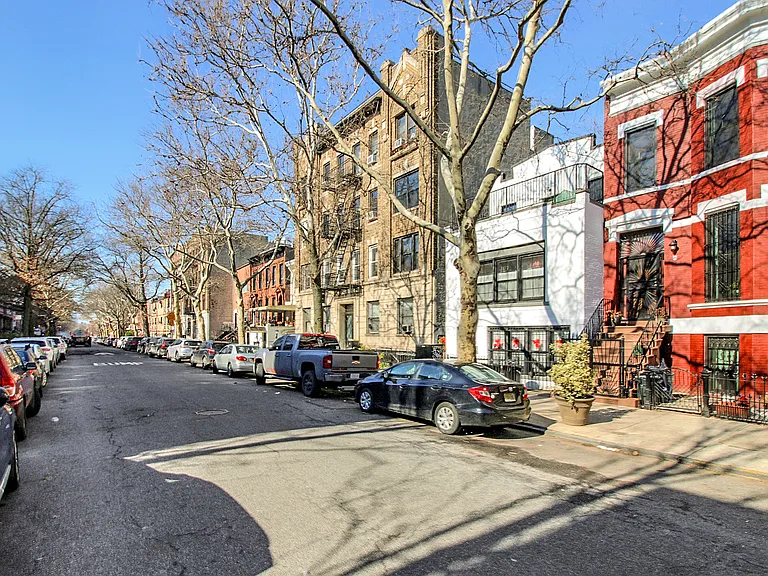 389 Monroe St #2 — Photo 9