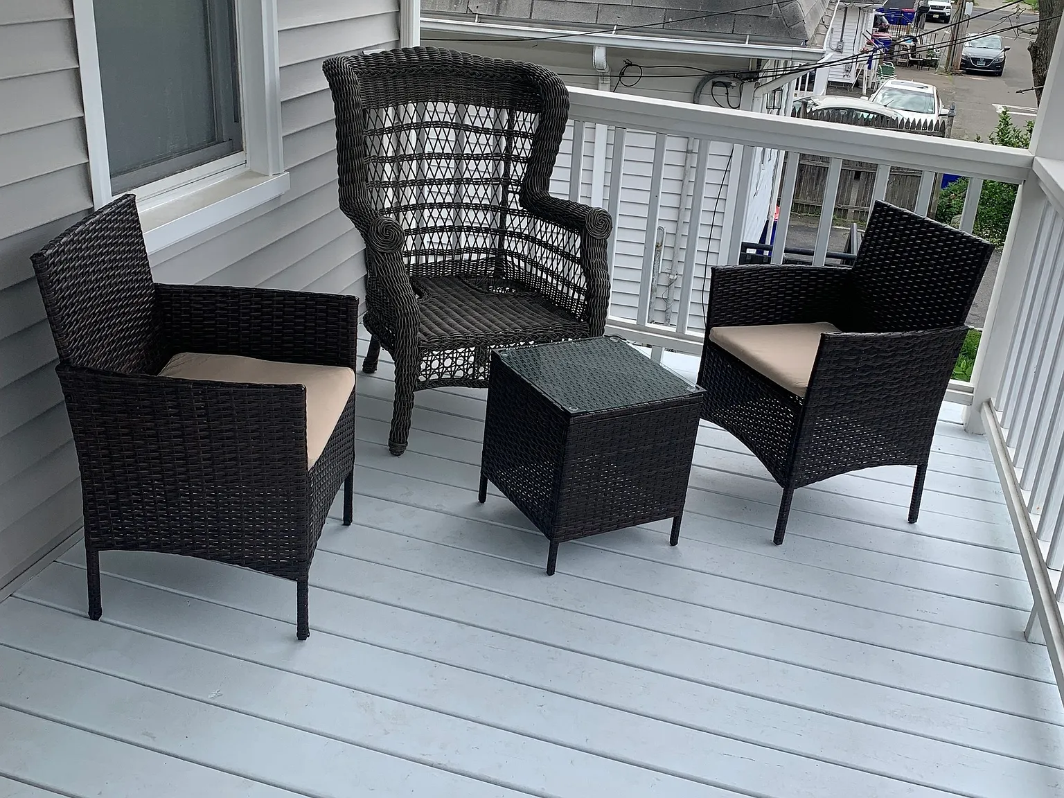 3 bed, 1.0 bath, 816 sqft, $7,500 — Photo 3