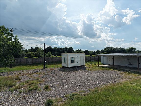 4th image of 547 W Navigation St