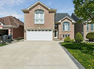 12 Goldie Ave, Brampton, ON L7A 2C8