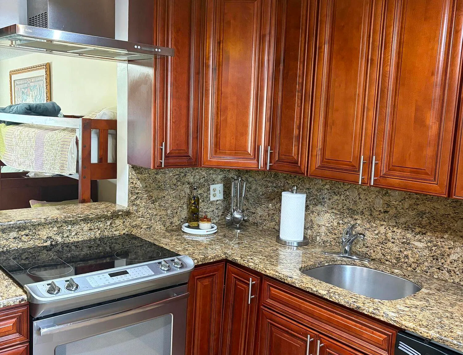 1 bed, 1.5 bath, 825 sqft, $3,150 — Photo 2