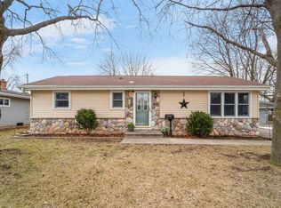 1261 Maple St, Neenah, WI 54956
