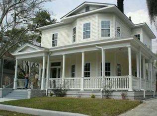 904 E Duffy St, Savannah, GA 31401