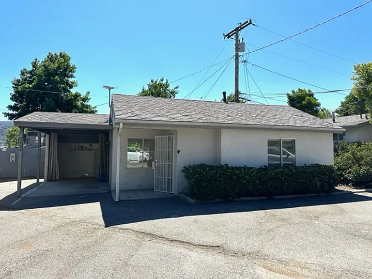 2404 Fairway Ave — Photo 12