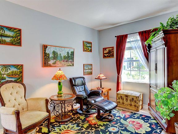 4th image of 7152 50th Avenue Cir E
