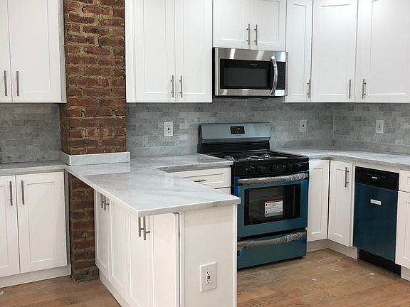 5th image of 11133 168th St