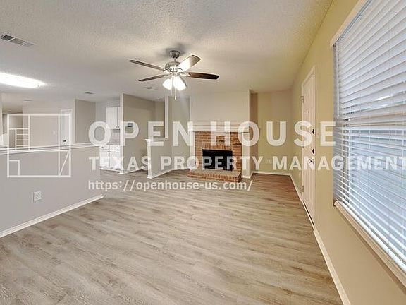 4th image of 4519 Willow Way Dr