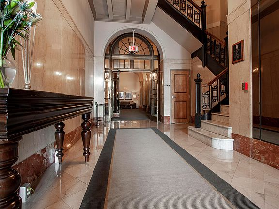 4th image of 160 N Wall St #L-202