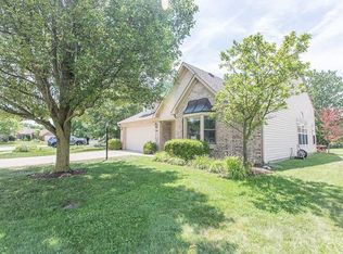 6263 Valleyview Dr, Fishers, IN 46038