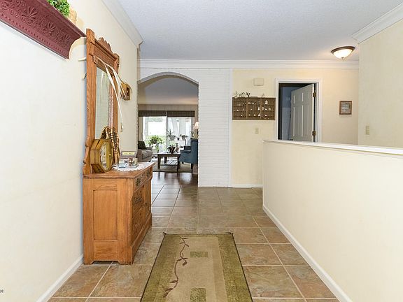 3rd image of 1309 Cascade Ct