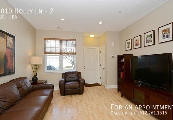 3rd image of 5010 Holly Ln N Unit 2