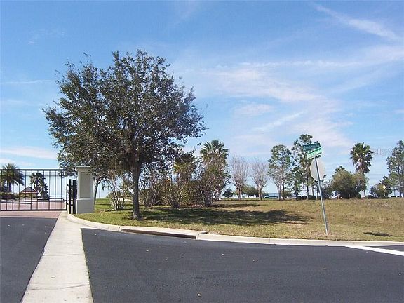 4th image of 496 Bonamia Ave