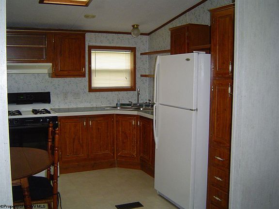 2nd image of 99 Smithfield Ave