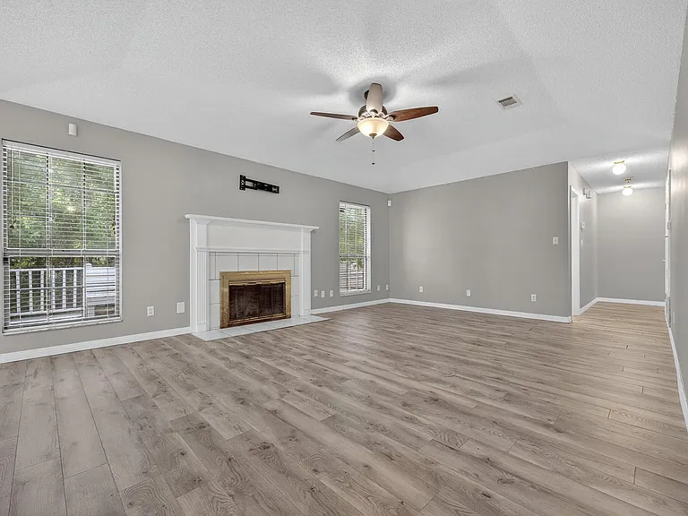 3 Neptune Dr — Photo 7