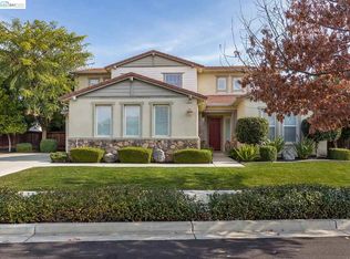 1632 Strathaven Pl, Brentwood, CA