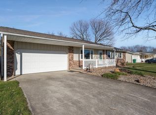 27499 Lamplighter Ln, Elkhart, IN 46514