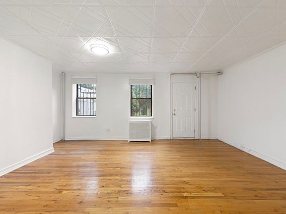 5th image of 542 Pacific St #1R