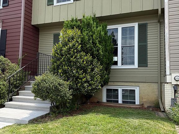 3rd image of 1724 Worthington Ct