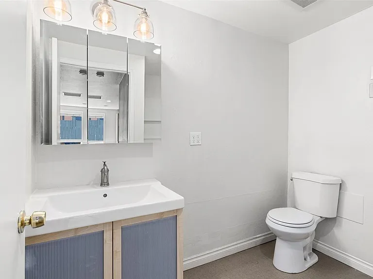 Full stocked bath