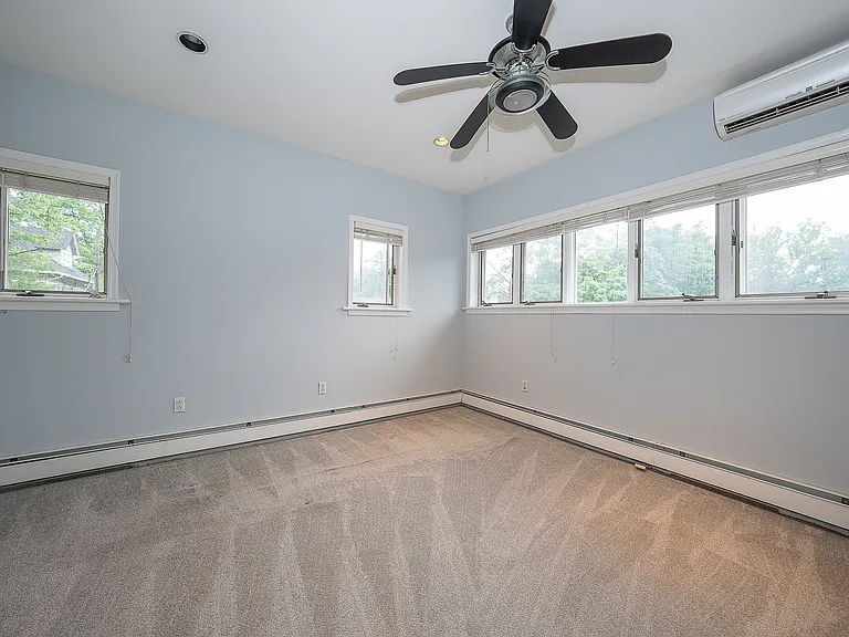 212 Elm Ter #1 — Photo 24