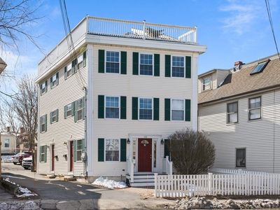 163 Merrimac St #1, Newburyport, MA, 01950