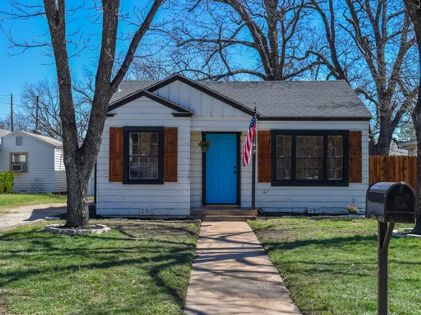 1202 N Grant St, Brady, TX 76825