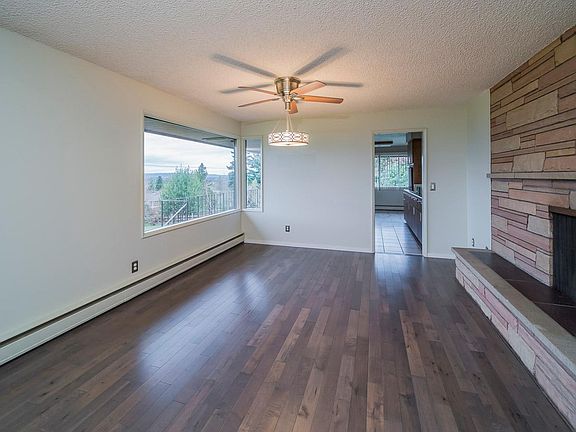 5th image of 4525 67th Ave NE
