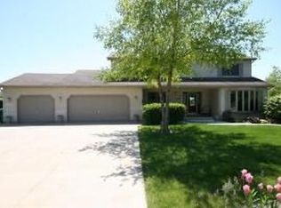 1934 Federal Ct, Johnsburg, IL 60051
