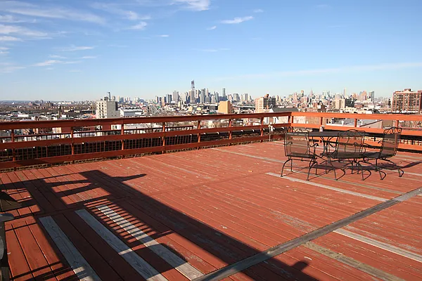 Sold by Betancourt & Associates Realty LLC | media 17