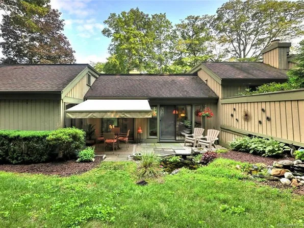 679 Heritage Village #B, Southbury, CT 06488
