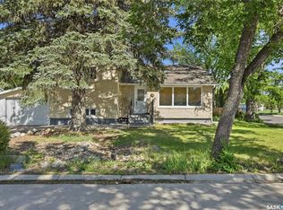 49 Scott St, Regina, SK S4S4A1