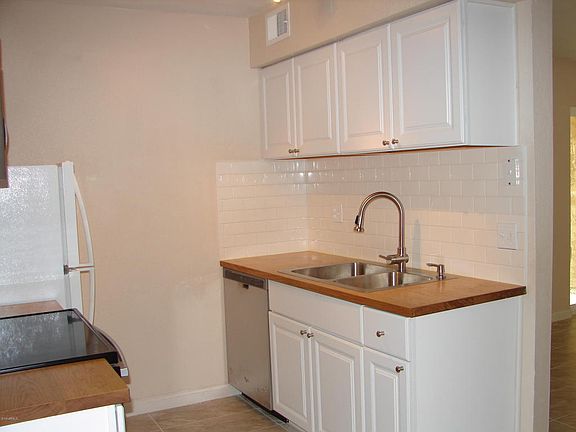 4th image of 3313 N 68th St Unit 143
