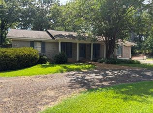 206 Pine Lane Dr, Batesville, MS 38606