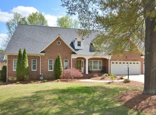240 Coachlight Trl, Burlington, NC 27215
