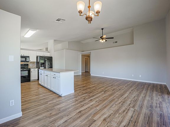 3rd image of 40426 N Shetland Dr