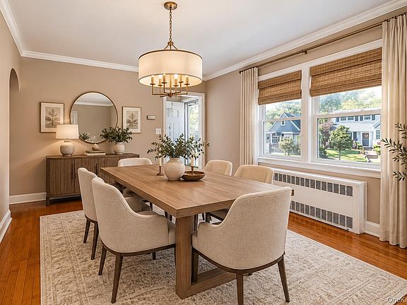 5th image of 415 Whitehall Street
