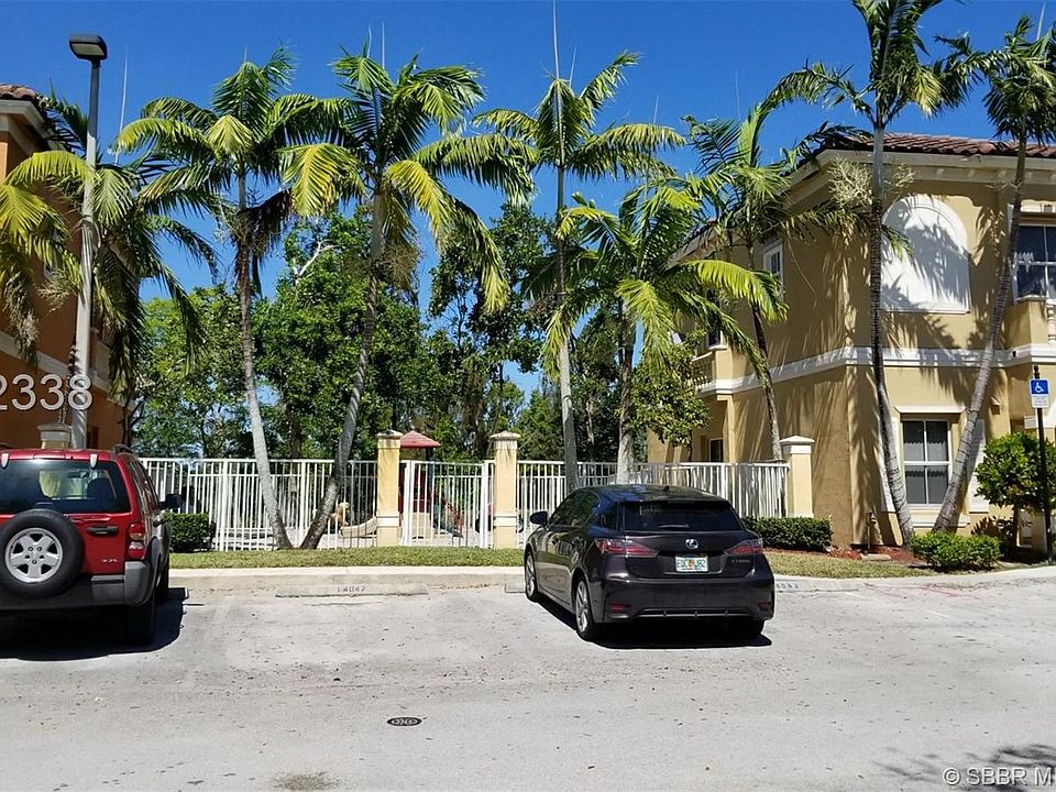 1st image of 14036 SW 49th St #13