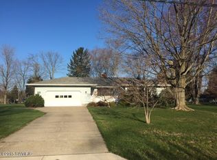 5185 Davis Rd, Norton Shores, MI 49441