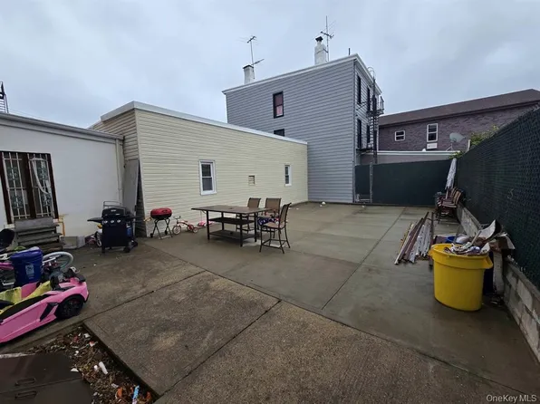 92-14 95th Avenue image 14 of 17