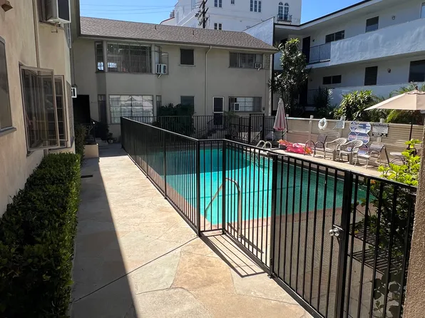 8222 De Longpre Ave APT 9, Los Angeles, CA 90046