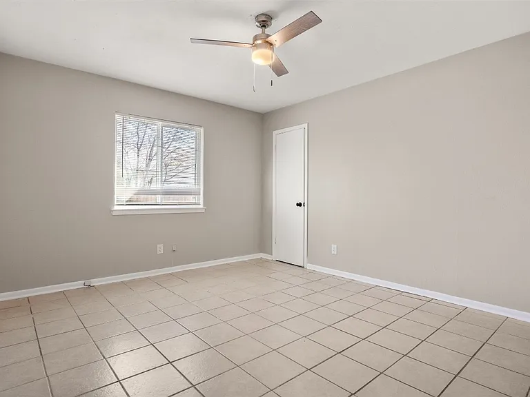 106 Oertli Ln #B — Photo 19